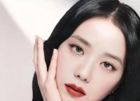 金智秀出席泰国迪奥活动,金智秀偷迪奥包包是怎么回事