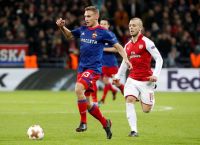 英超:阿森纳1-0伯恩利,英超阿森纳10伯恩利百万转 莶基