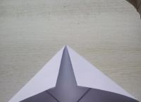 [wut纸飞机怎么折]又酷又能飞的纸飞机怎么折