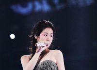 张碧晨生女孩还是男孩,张碧晨生了一个女人是真的吗