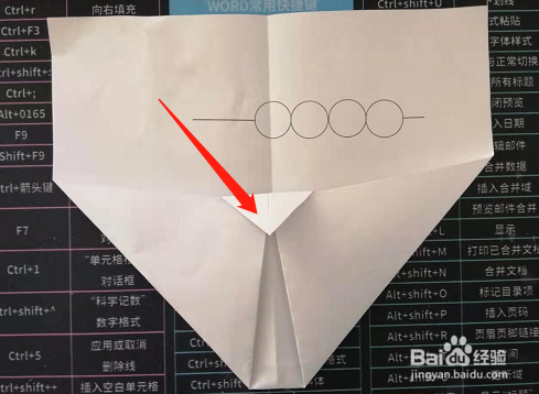 [转了一大圈飞回来的纸飞机]能转一圈回到自己手中的纸飞机